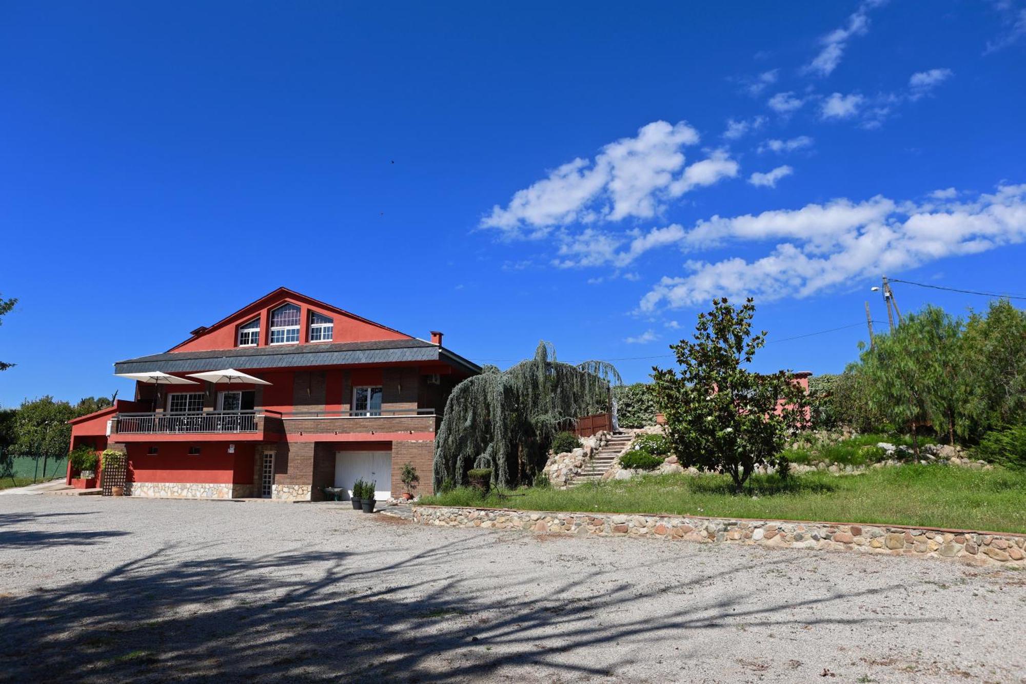 El Cedre Blau Vivienda Con Piscina En Granollers Villa Exterior photo