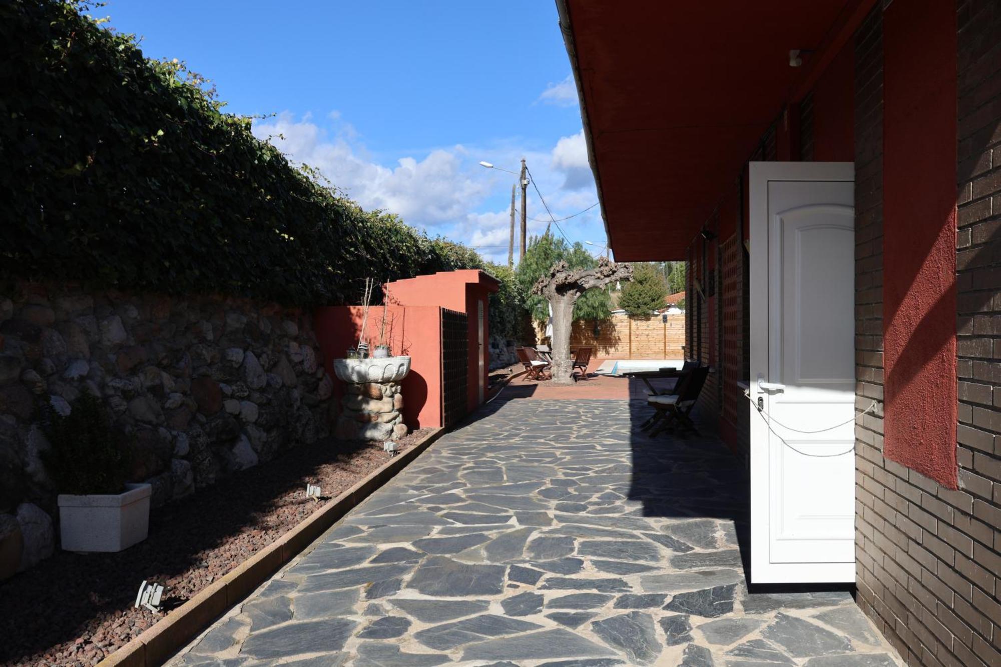 El Cedre Blau Vivienda Con Piscina En Granollers Villa Exterior photo