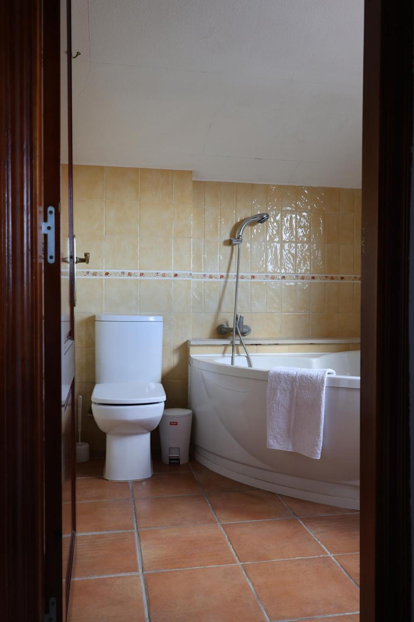 El Cedre Blau Vivienda Con Piscina En Granollers Villa Exterior photo
